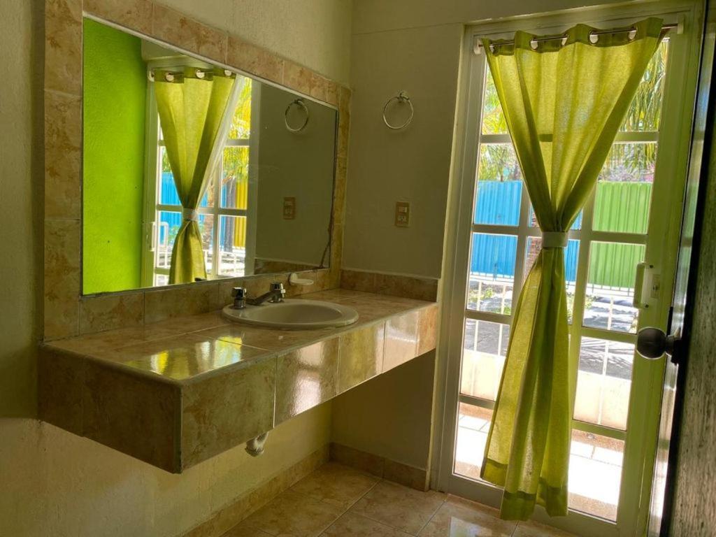 Hc International By R&T Hotel Cancun Exterior photo