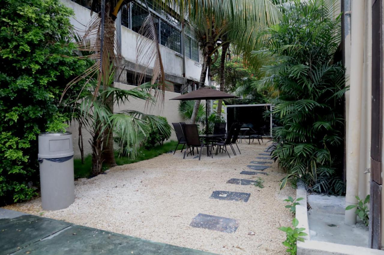Hc International By R&T Hotel Cancun Exterior photo